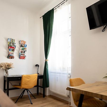 Js Design Apartment Грац Экстерьер фото