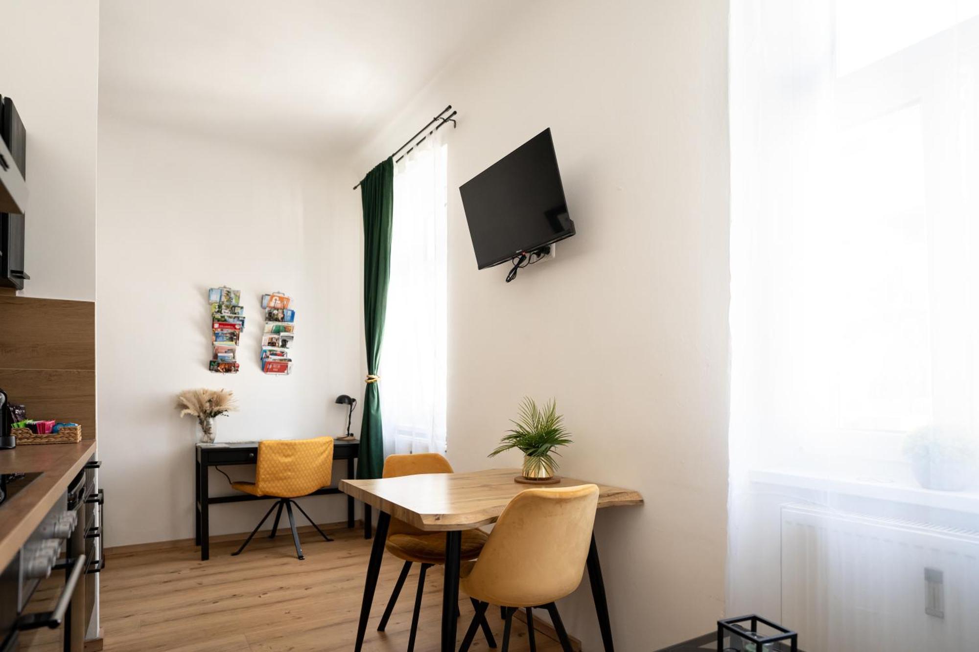 Js Design Apartment Грац Экстерьер фото